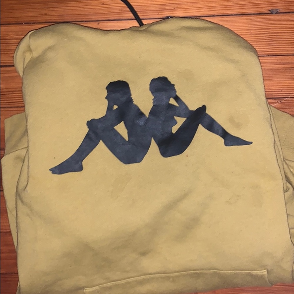 Men’s ex kappa hoodie worn 2-3 times clean